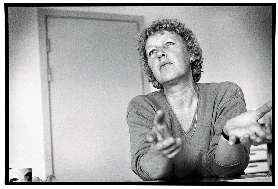 [Billede: Kvinde i interview 3]